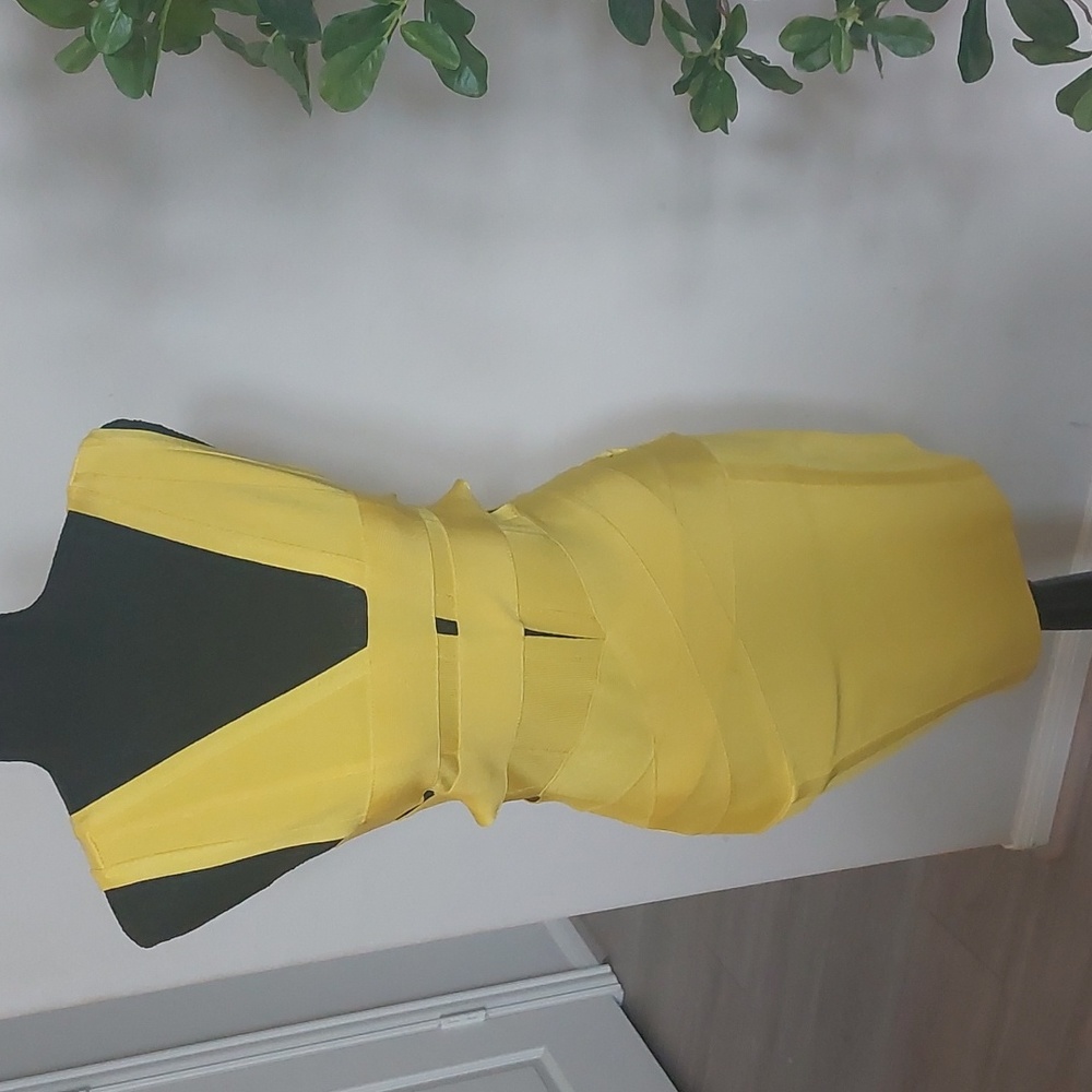 Woman bandage Yellow dress Large